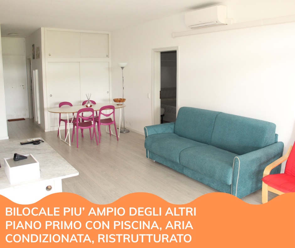 Bilocale più ampio rispetto ad altri del solito residence, piano primo con piscina ristrutturato