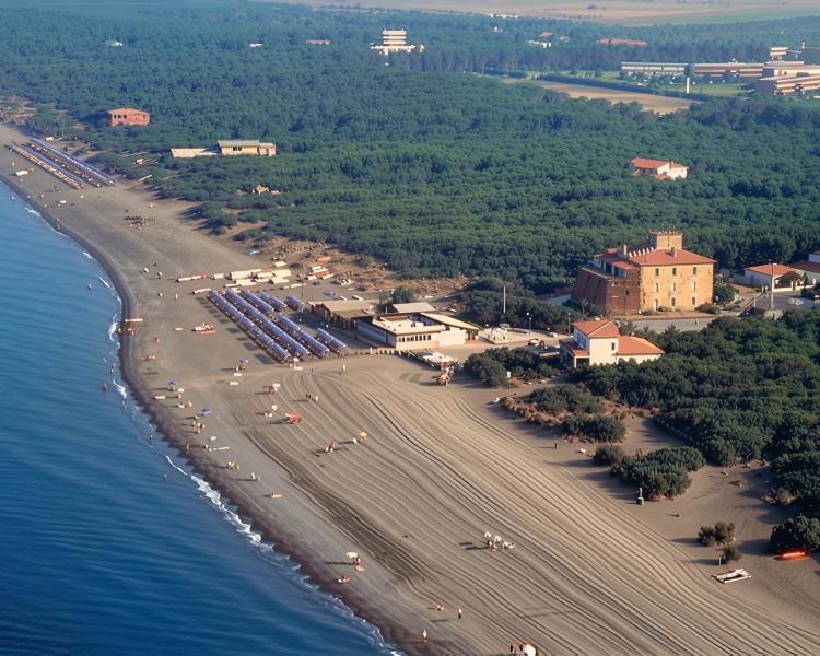 MARINA DI BIBBONA TOSCANA  AFFITTO APPARTAMENTI MONOLOCALE IN RESIDENCE CON PISCINA, 4 posti letto